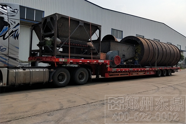 內蒙古東勝煤泥烘干機裝車發貨